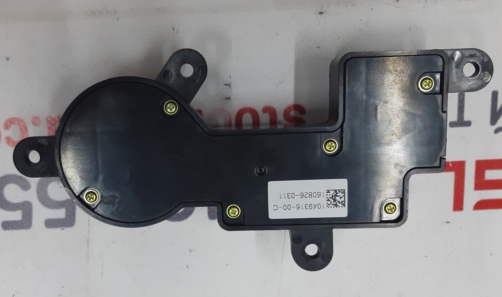 1 Front door RH seat switch assembly Tesla Model S REST, Model X 1049316-00-C